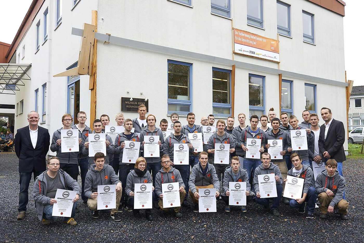 Präsentation der längsten Zwinge der Welt 2014